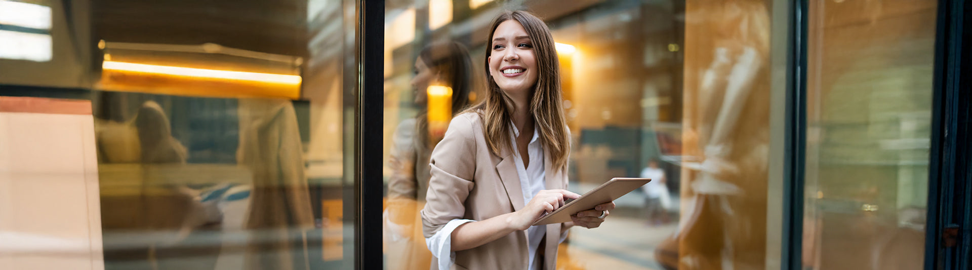 Powersuit Estetiği: Konfor ve Lüksün Yeni Dengesi